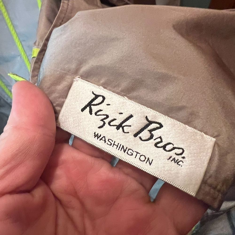 D. Exterior / Rizik Bros Taupe Laser-Cut Hem Coat Size 42 Lime Lined Jacket - Picture 8 of 9